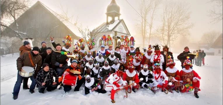 Staročeská maškara Studnice